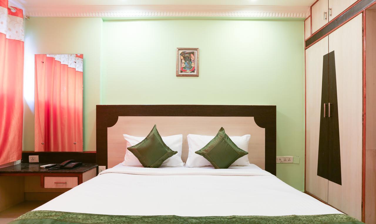 Treebo Trip Grand Regency Hotel Bangalore Exterior foto